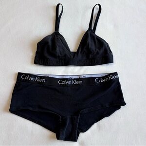 Calvin Klein Boyshort & Bralette Set Size Small